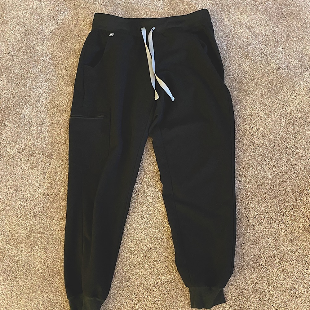 Figs size small Zamora jogger pants petite length